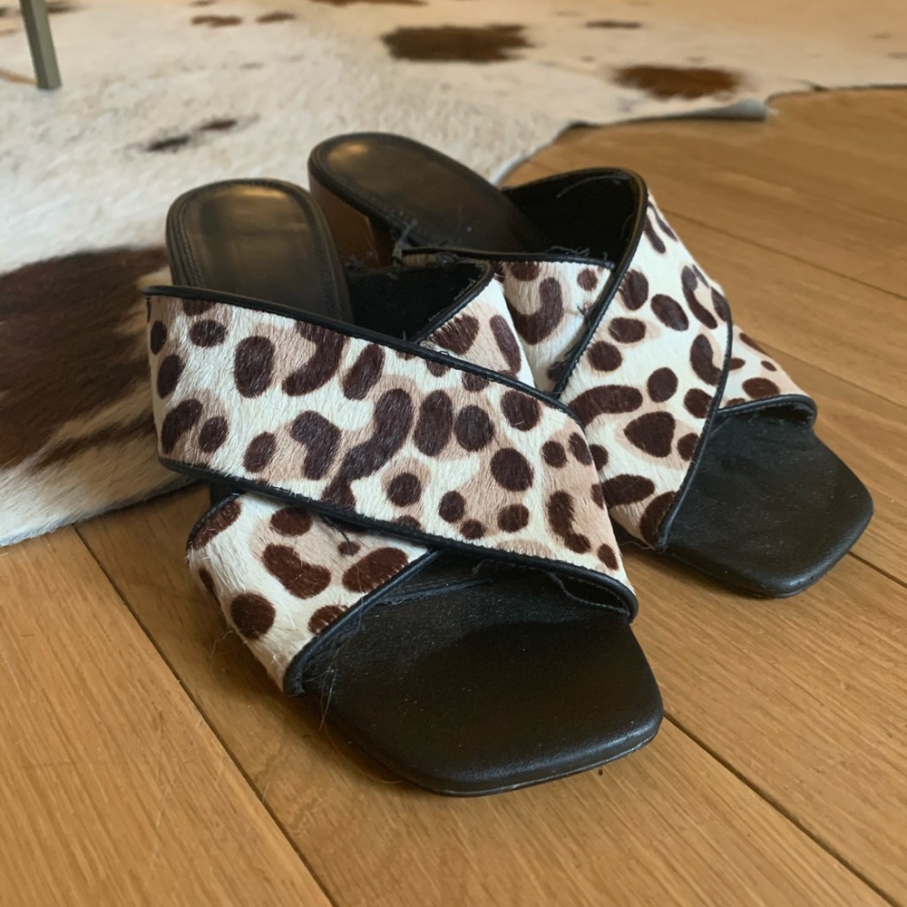 Animal print mule